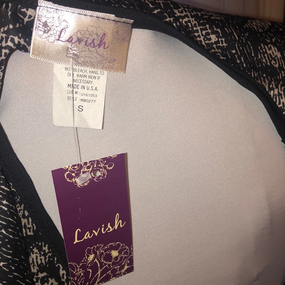 🚂Lavish Tunic top with elastic waist and open ar - Picture 5 of 5